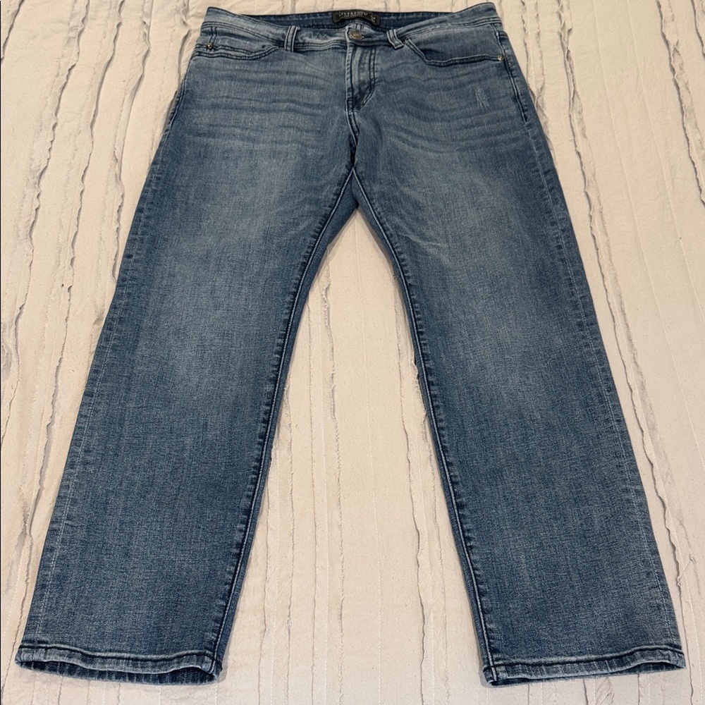 LIVERPOOL
Bolt Straight Fit Coolmax Jeans